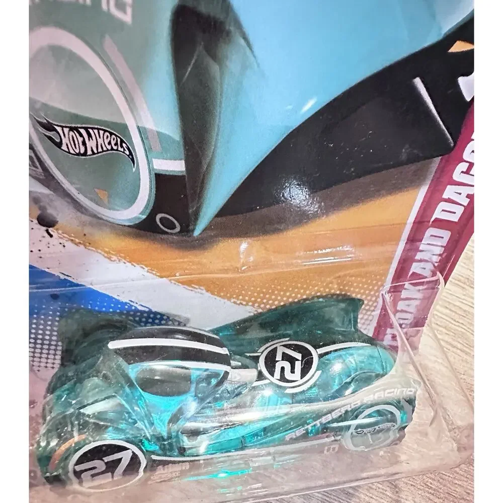 2012 Hot Wheels Ice Cloak and Dagger Thrill Racers #4/5 214/247 Diecast Car H10